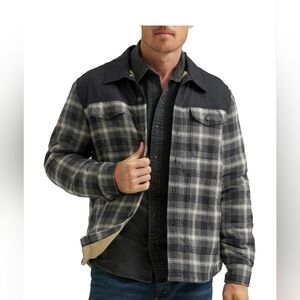 NWT Wrangler Men's Heavyweight Shirt Jacket with Sherpa Lining Size Small